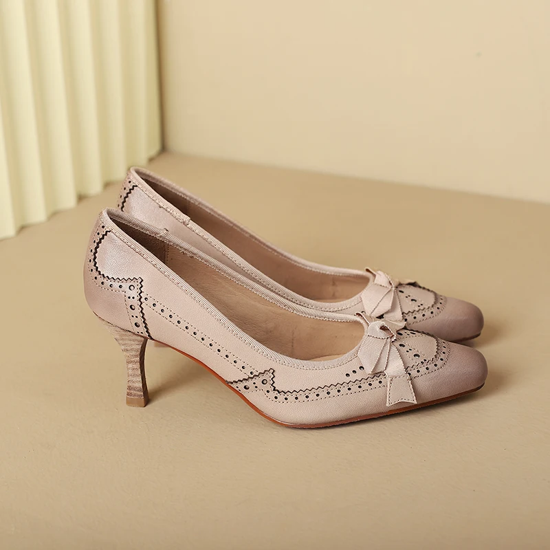 Square Toe Vintage Leather Bowknot Heels - London Lake