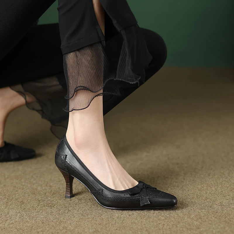 Square Toe Vintage Leather Bowknot Heels - London Lake