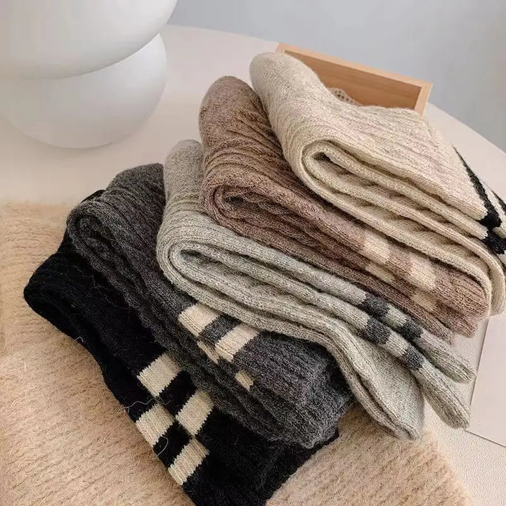 Willow Lane Socks - London Lake