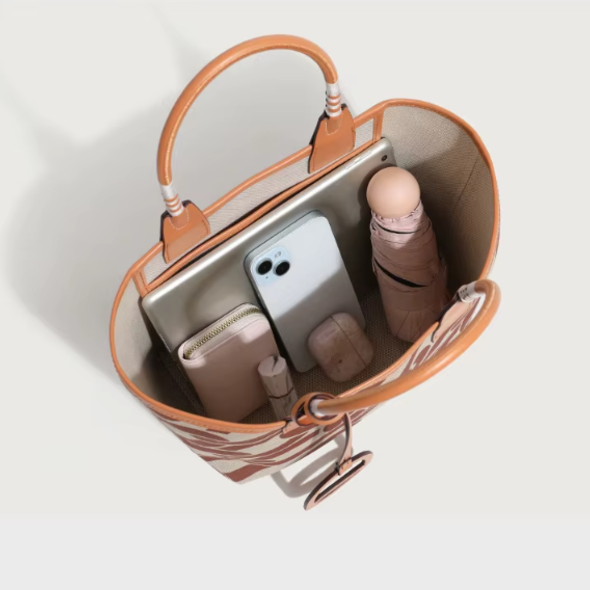 Mane Thread Tote Bag - London Lake