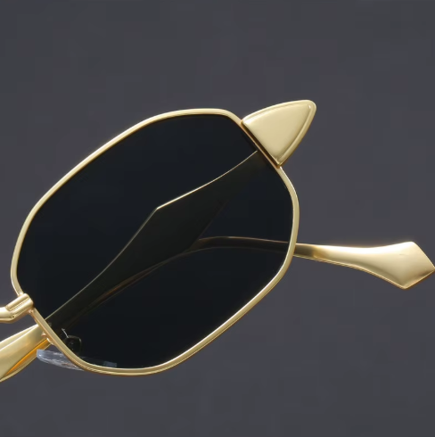 Harper Metal Framed Sunglasses - London Lake