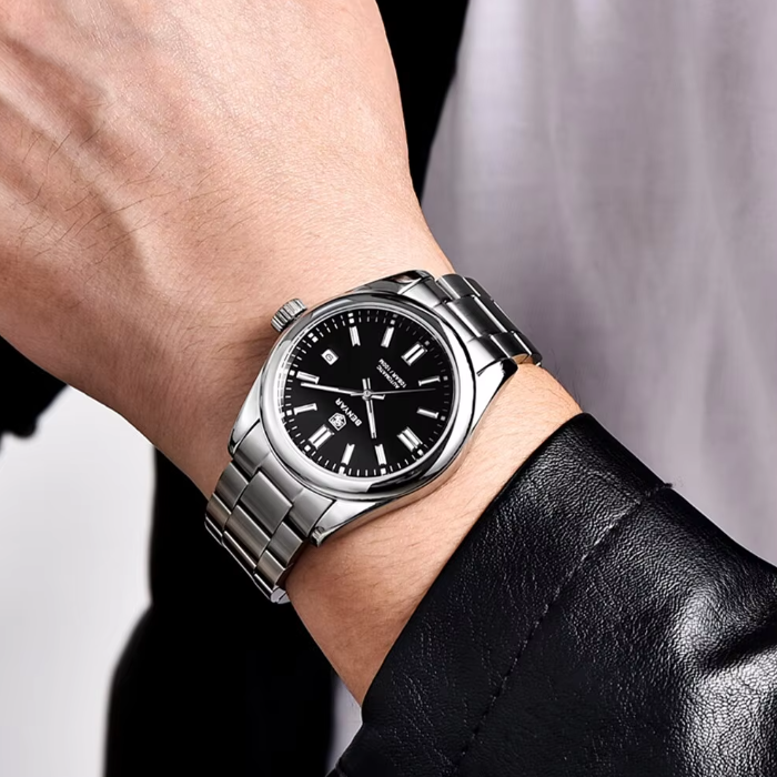 The Voyager Watch - London Lake