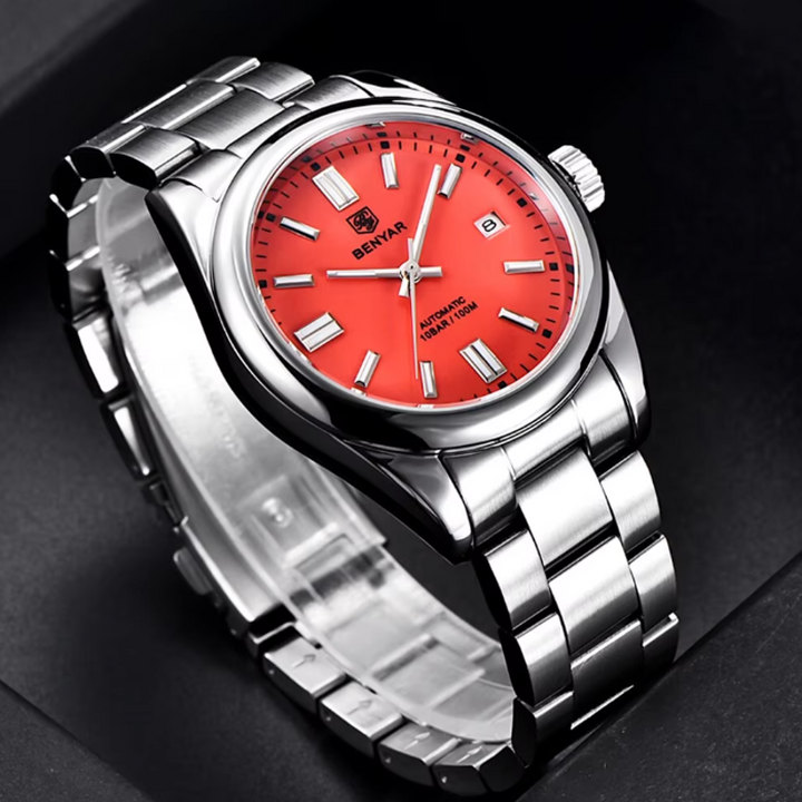 The Voyager Watch - London Lake